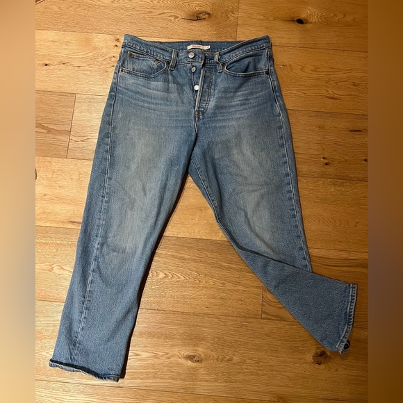 Levi's Women's Straight Leg Jeans - Light Blue - Picture 4 of 5